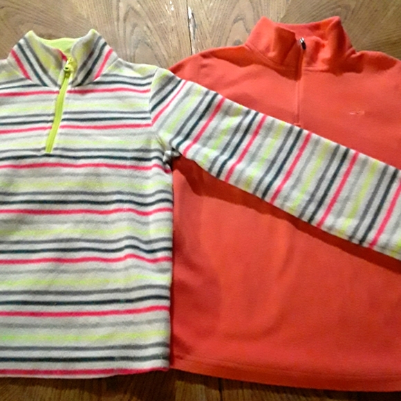 2 Pullover Sweaters - Picture 1 of 1